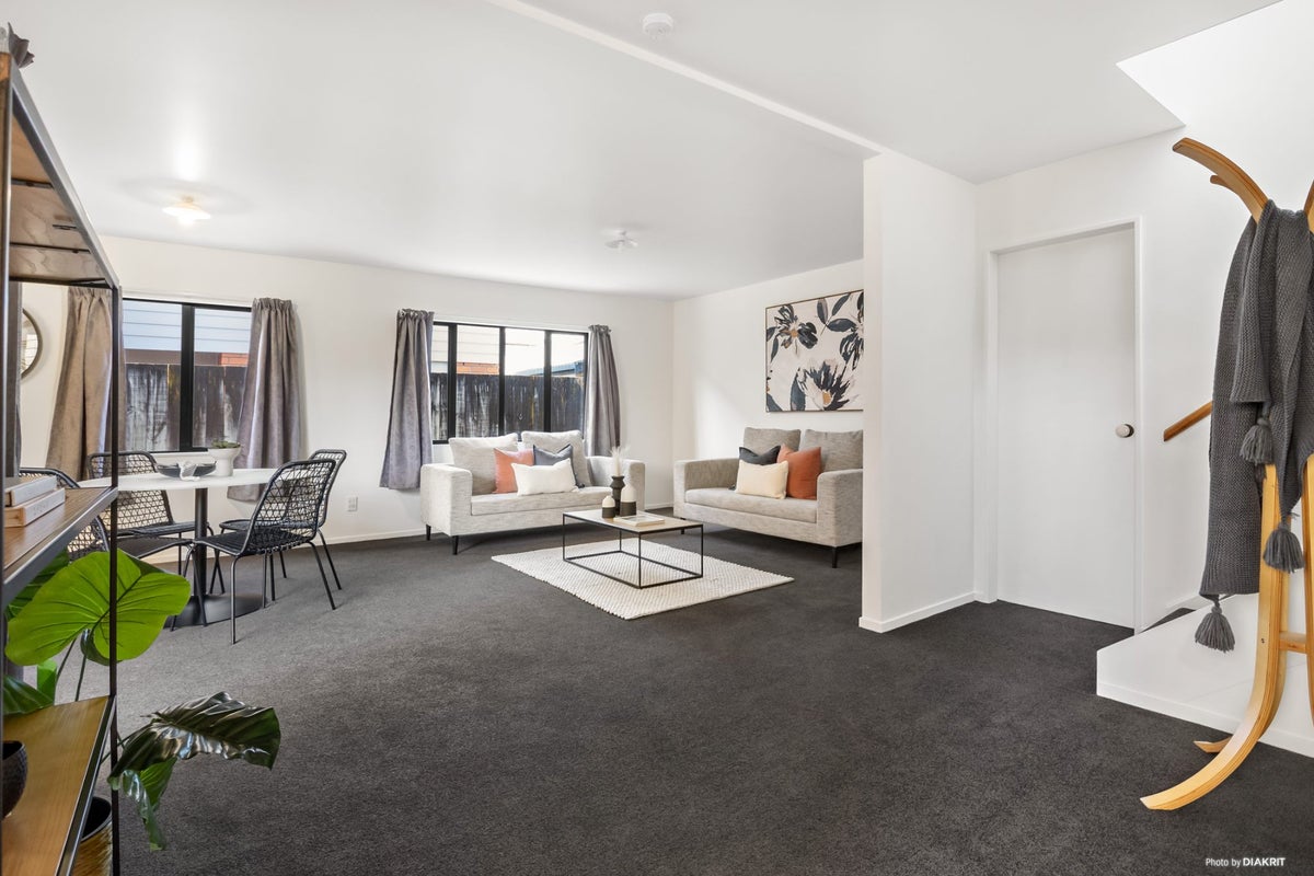 3/1 Paterson Street, Frankton, Hamilton - Carousel 2