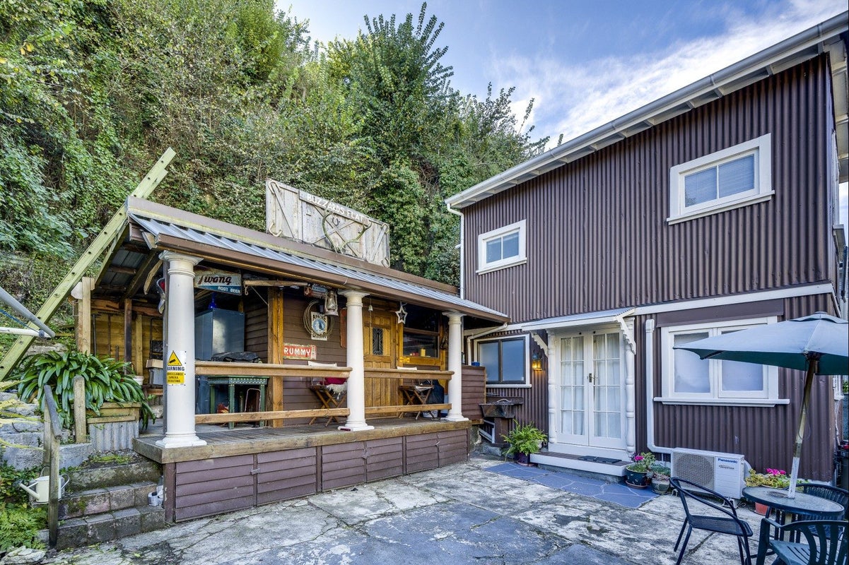 93 Shakespeare Road, Bluff Hill, Napier - Carousel 12