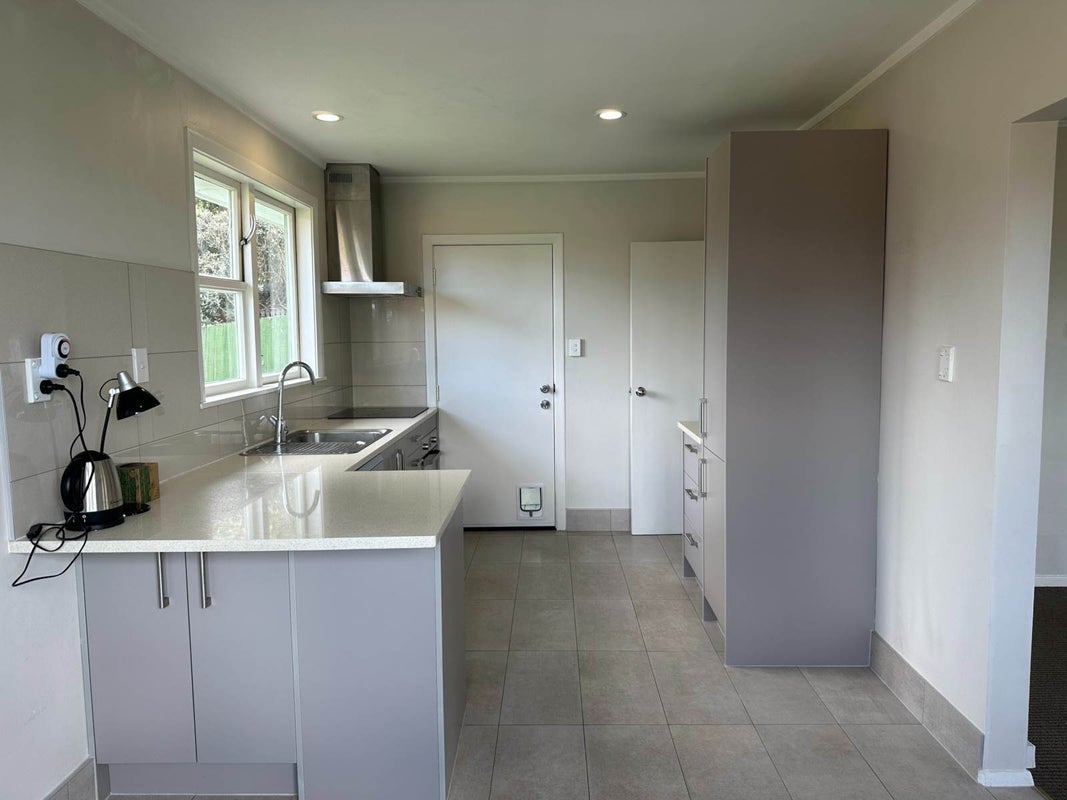 4/331 Royal Road, Massey, Auckland - Carousel 1