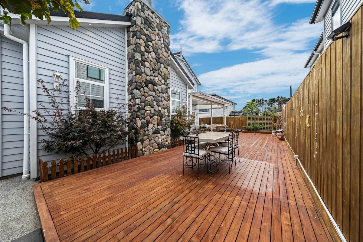 2 Piringa Street, Flat Bush, Auckland - Carousel 49