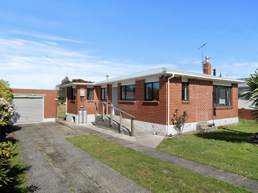 445 Taieri Road, Halfway Bush, Dunedin - Carousel 1