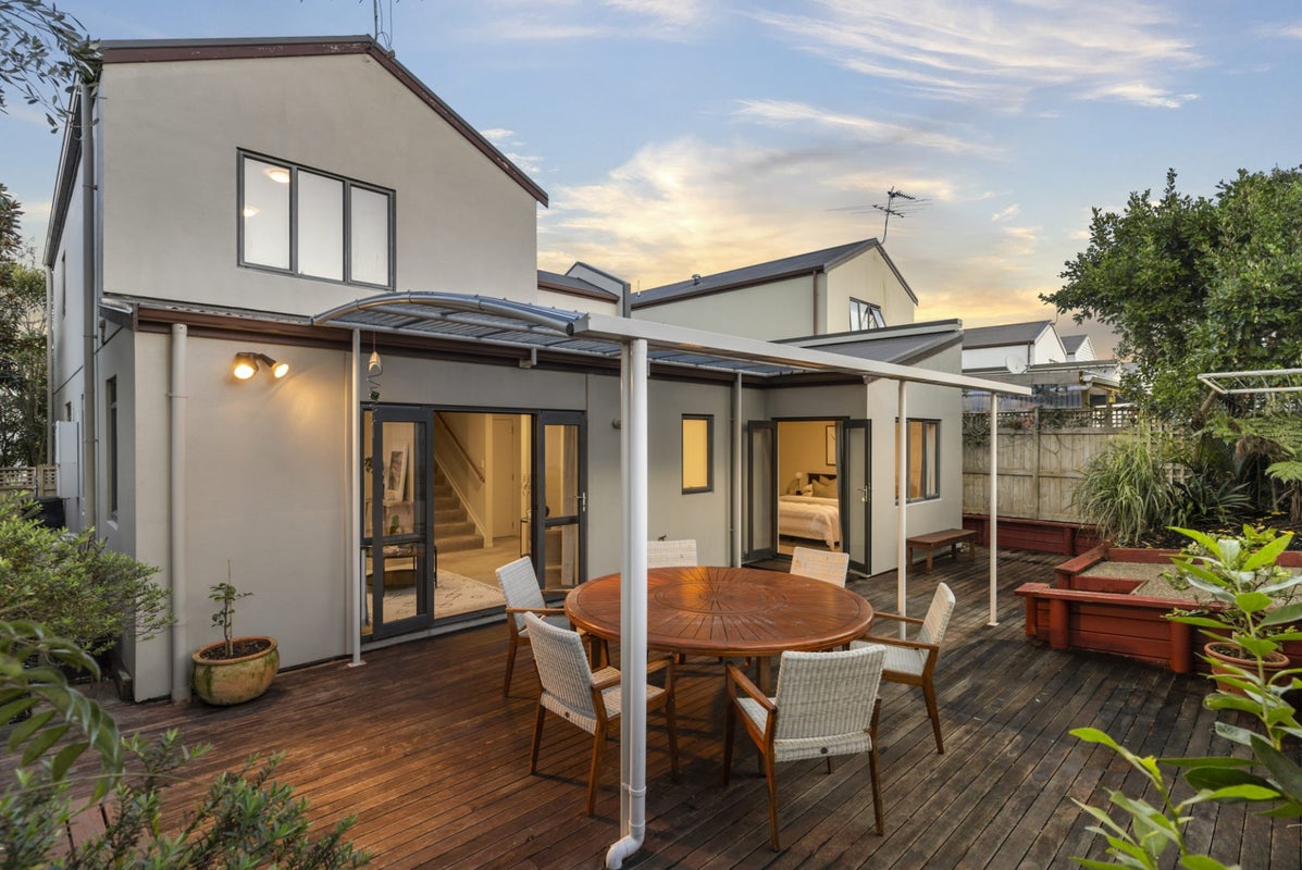 1 Siena PL, Te Atatu Peninsula, Waitakere - Carousel 2