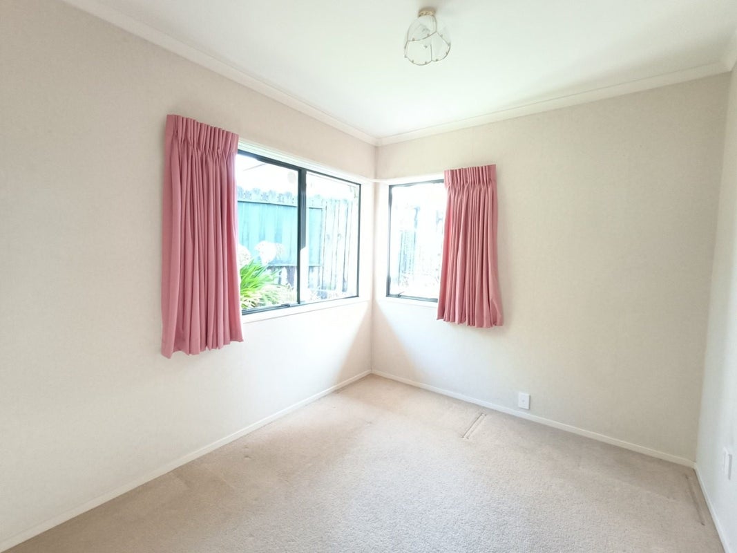 70 Bob Charles Drive, Golflands, Auckland - Carousel 13
