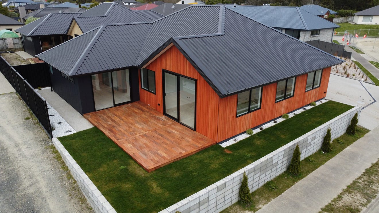97 Hoffman Court, Waikiwi, Invercargill - Carousel 1