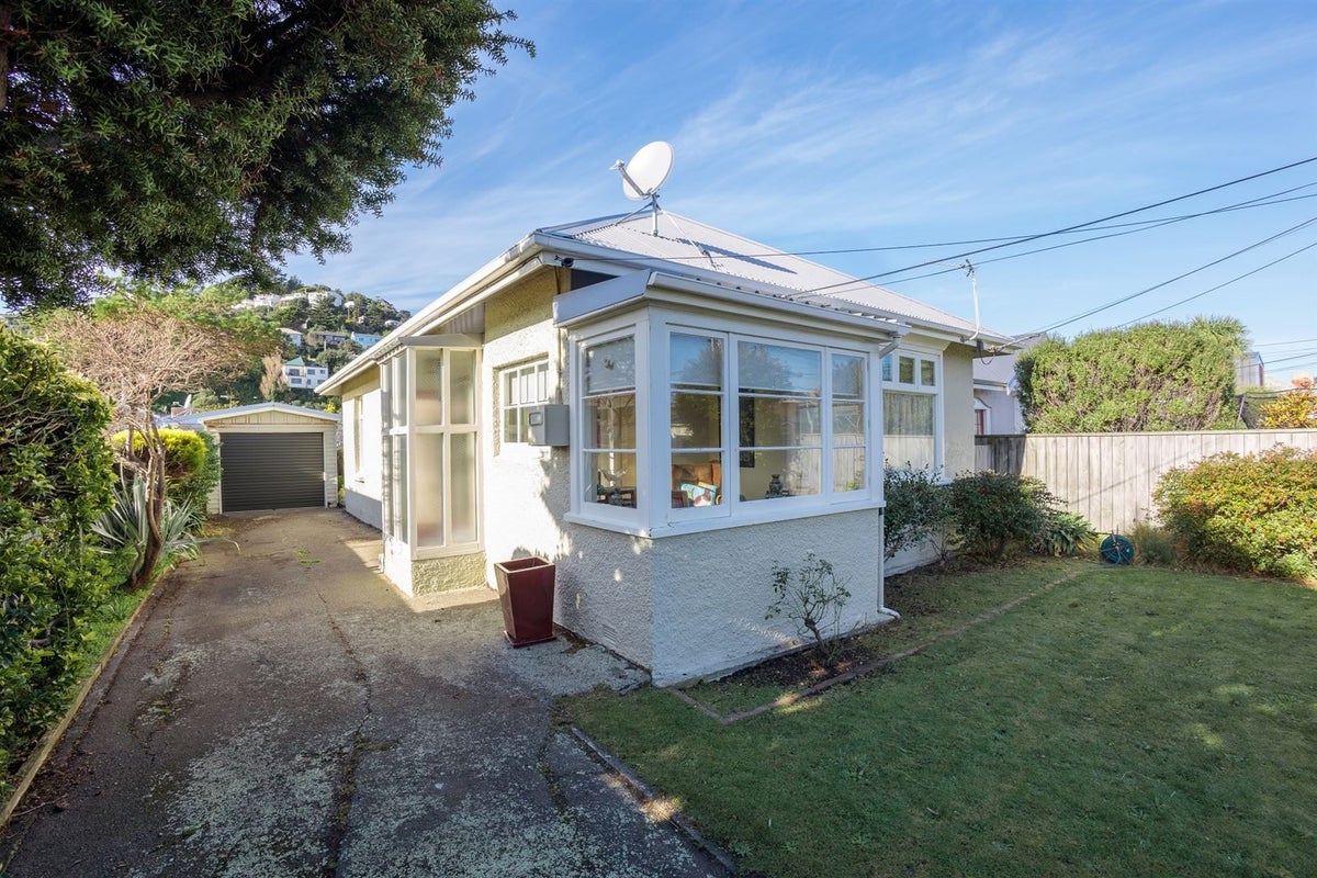 24 Argentine Avenue, Miramar, Wellington - Carousel 2
