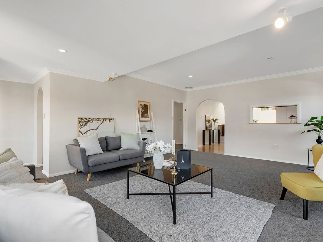 40 Hinau Street, Tawa, Wellington - Carousel 1