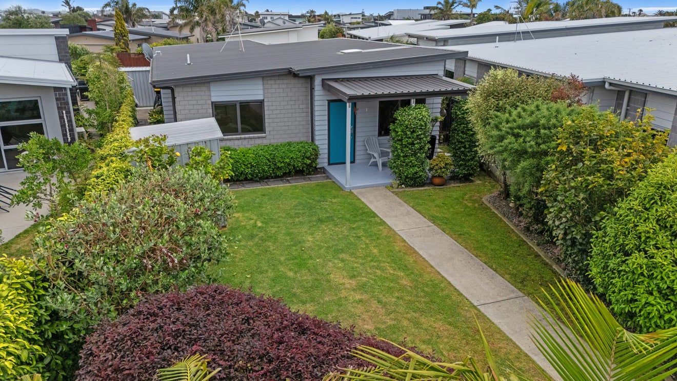 4 Testacea Lane, Papamoa Beach, Papamoa - Carousel 1