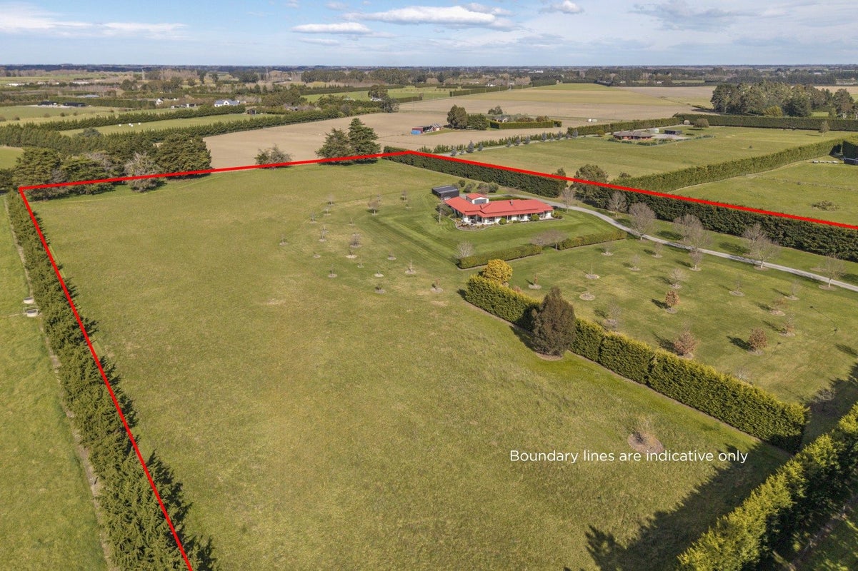 1/480 Hamptons Road, Christchurch - Carousel 34