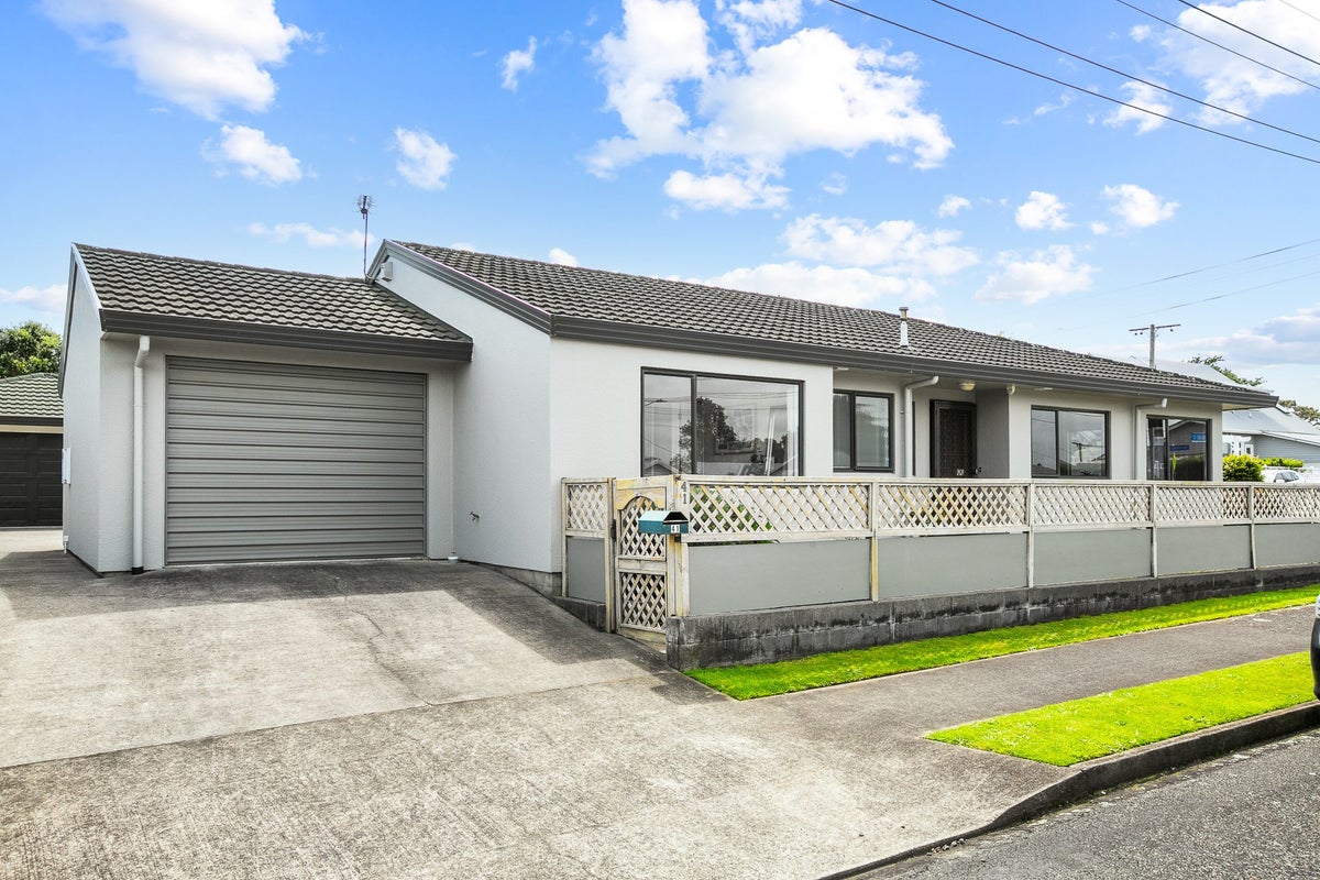 1/41 Ngaio Street, Strandon, New Plymouth - Carousel 1
