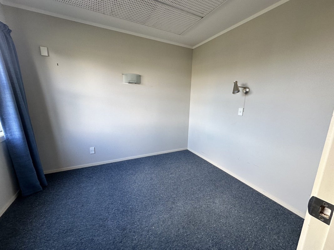 153 Arran Road, Browns Bay, Auckland - Carousel 2