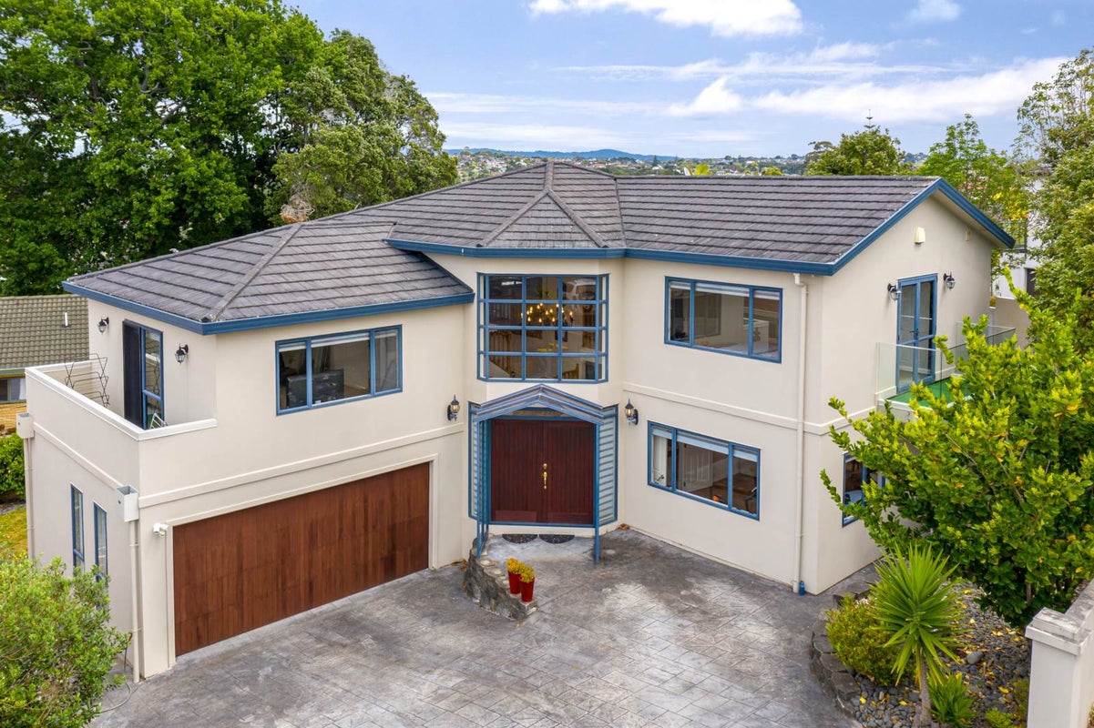 15 Graceview Way, West Harbour, Auckland - Carousel 1