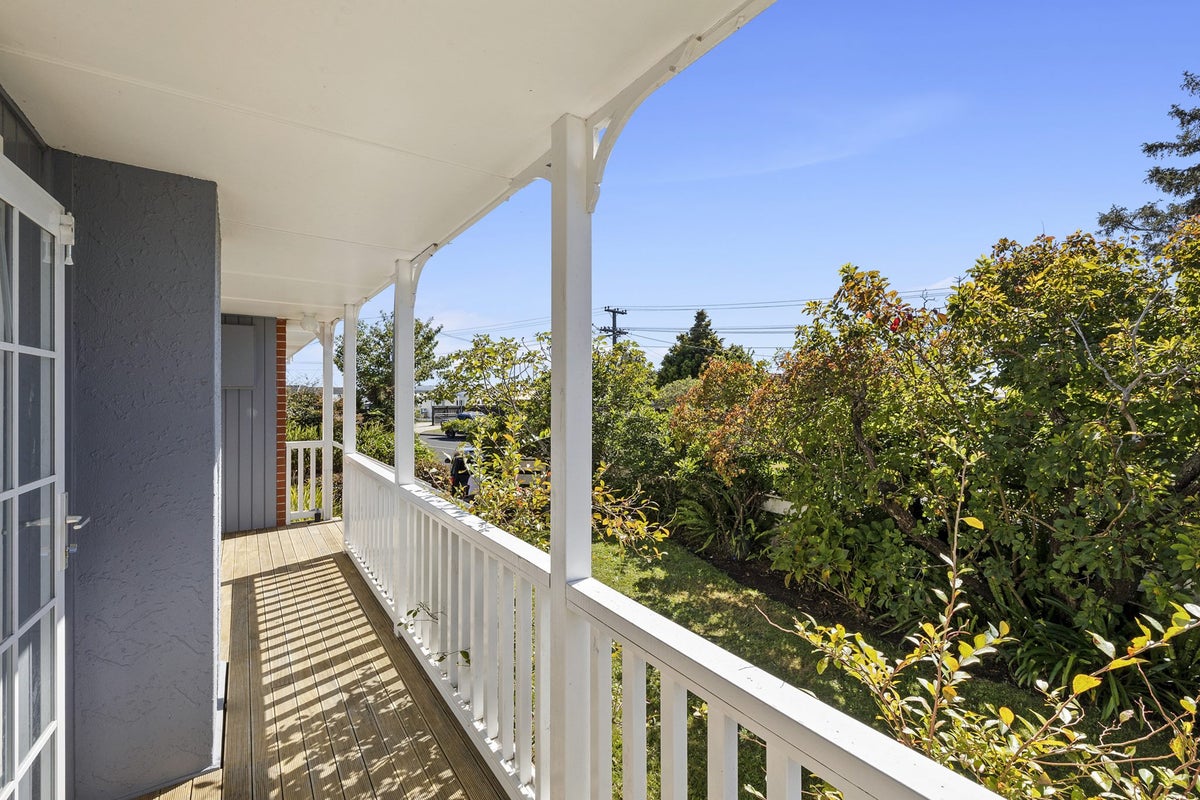 252 Huatoki Street, Upper Vogeltown, New Plymouth - Carousel 21
