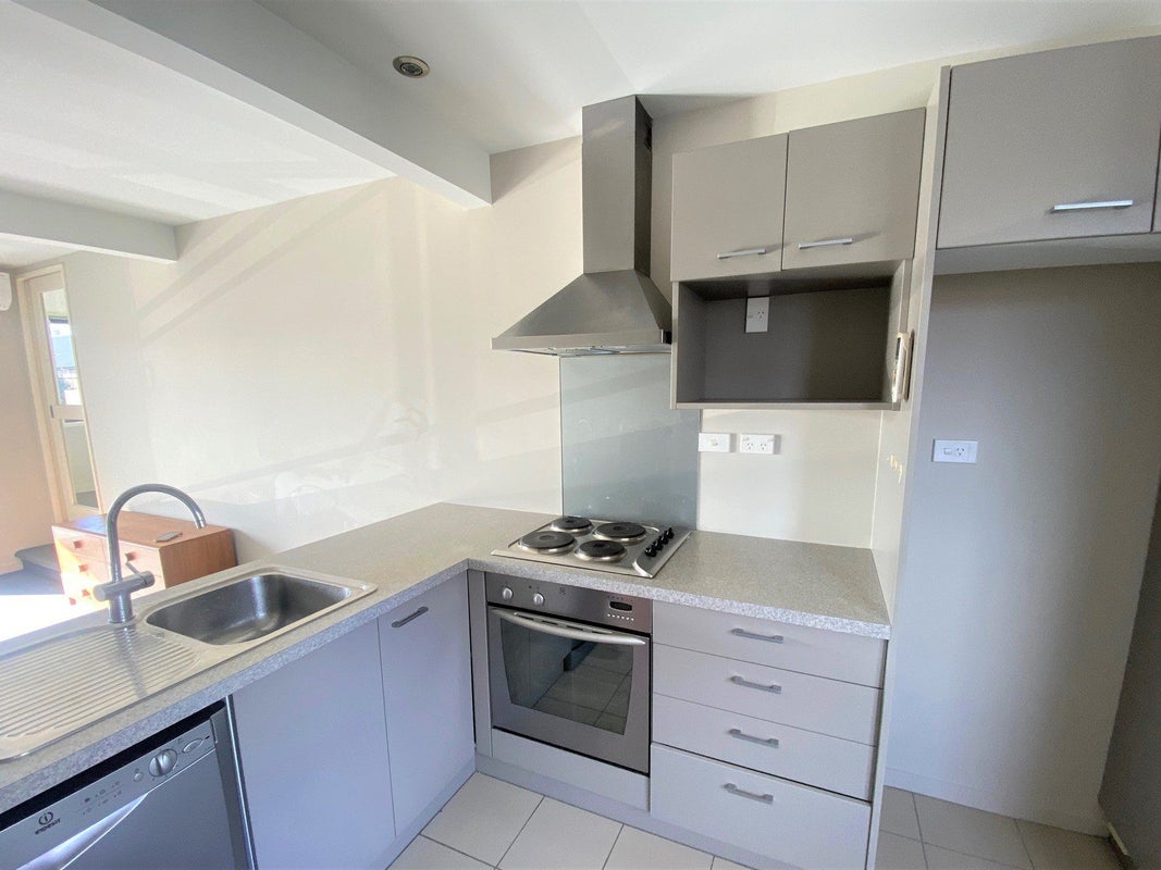 7/28 Southampton Street, Sydenham, Christchurch - Carousel 2