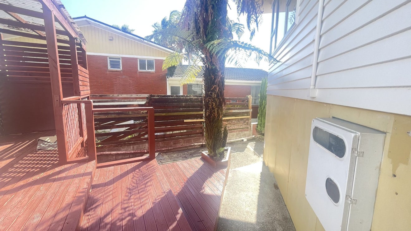 4 April Place, Red Hill, Papakura - Carousel 1
