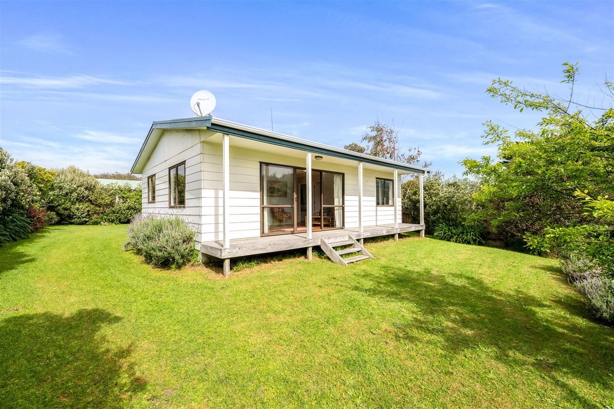 26 Manga-Pirau Street, WAIKAWA BEACH, MANAKAU - Carousel 1