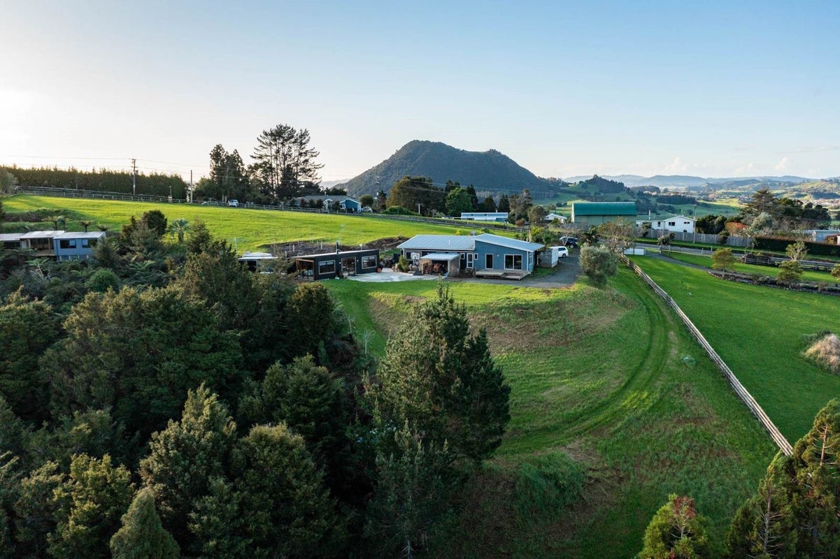 397 Apotu Road, Kamo - Carousel 1