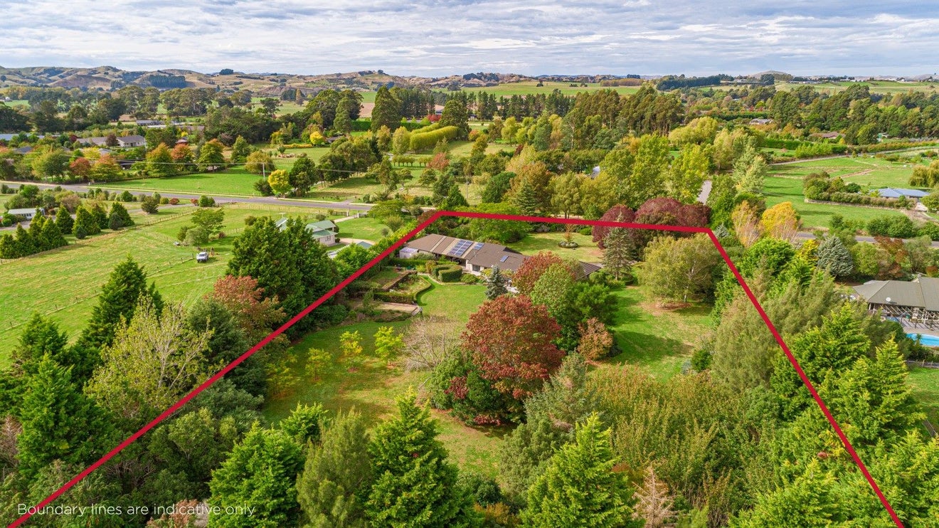 15 Willow Park Drive, Masterton - Carousel 2