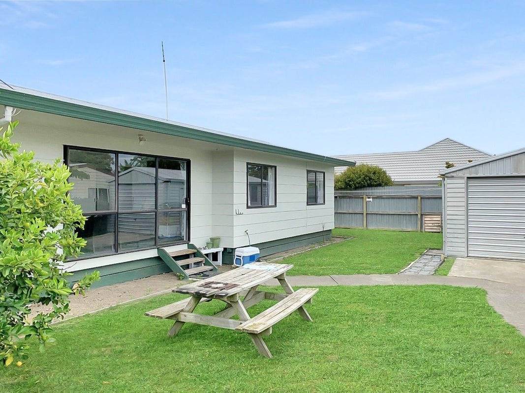 401 Fenwick Street, Mayfair, Hastings - Carousel 1