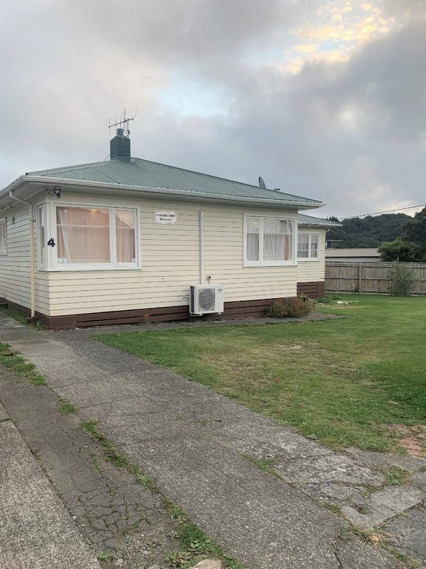 4 Castlerea Street, Wainuiomata, Lower Hutt - Carousel 1