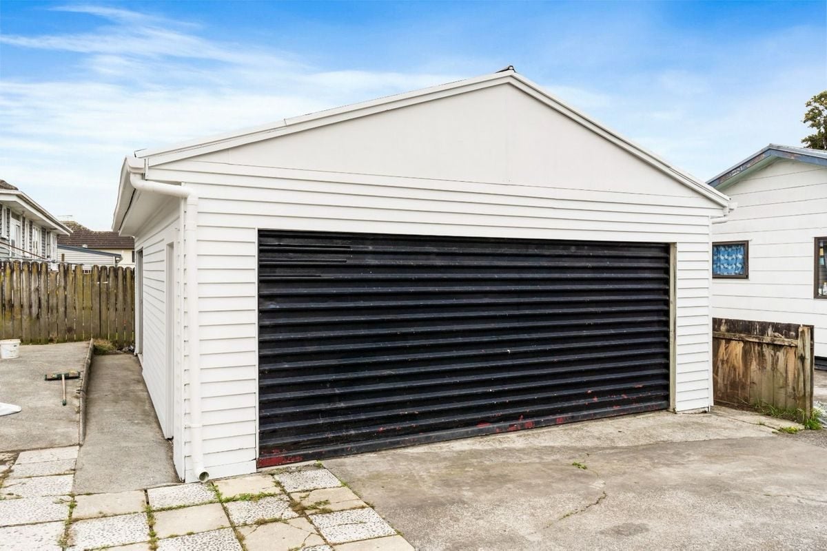 1/18 Plunket Avenue, Manukau Central, Auckland - Carousel 14