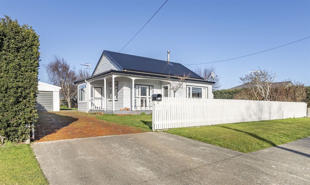 41 Elgin Street, Grasmere, Invercargill - Carousel 1