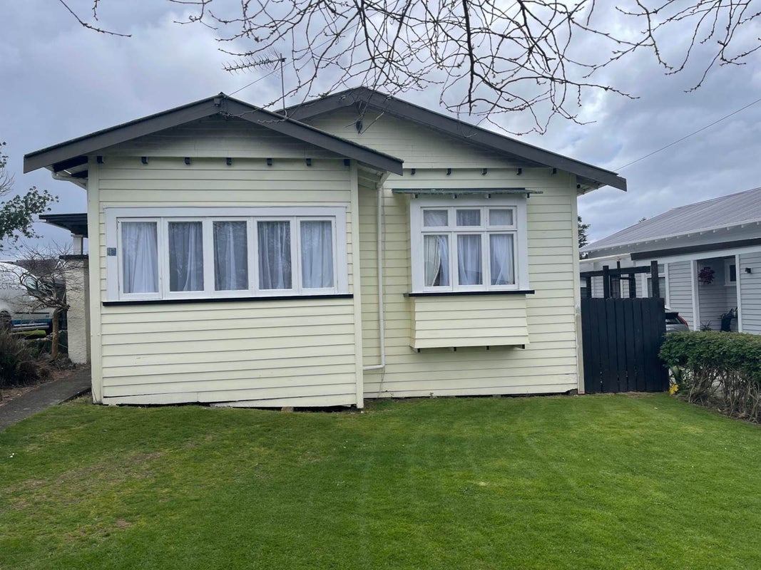 14 Linwood Avenue, Mount Albert, Auckland - Carousel 1
