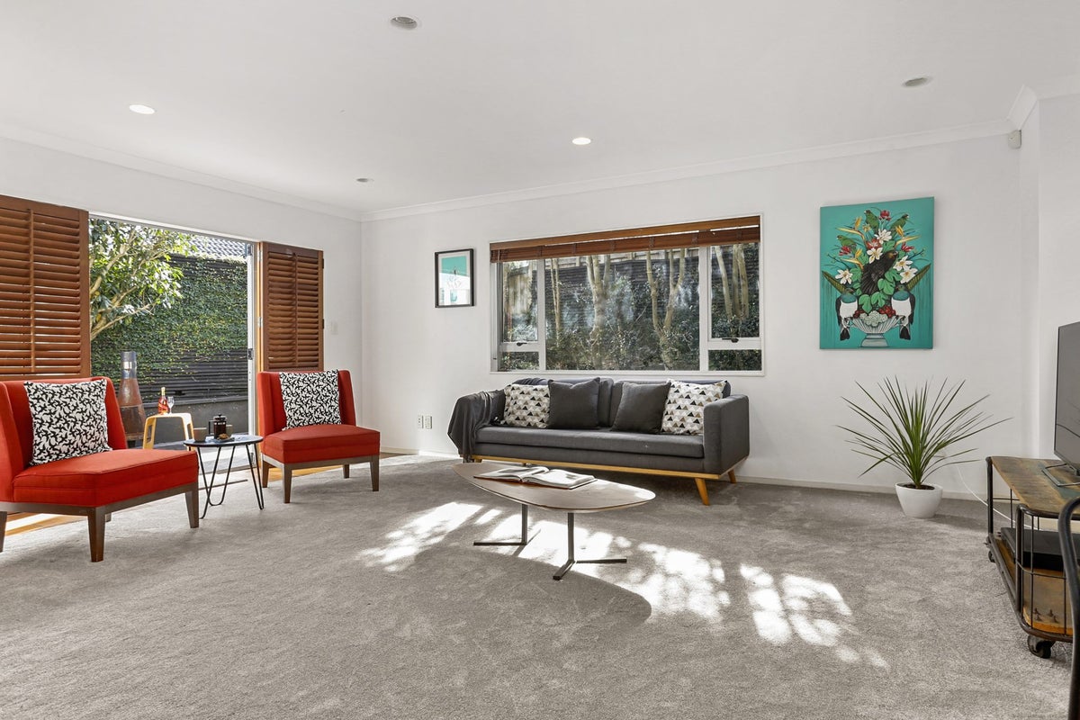 30A Fairlands Avenue, Waterview, Auckland - Carousel 2