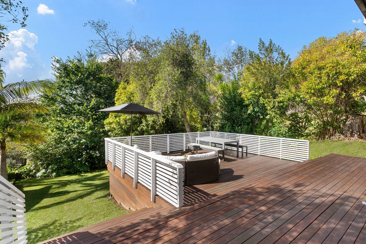 2/19 Lake Road, Northcote, Auckland - Carousel 2