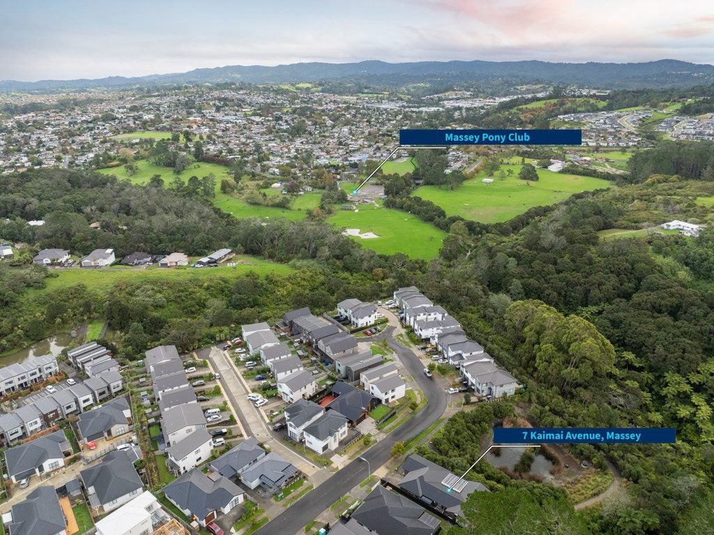 7 Kaimai Avenue, Massey, Auckland - Carousel 31
