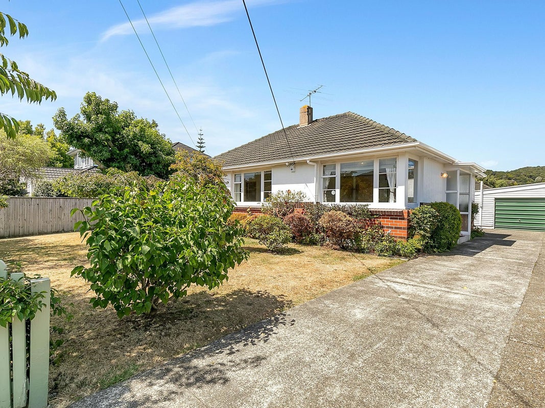5 Courtenay Road, Heretaunga, Upper Hutt - Carousel 2