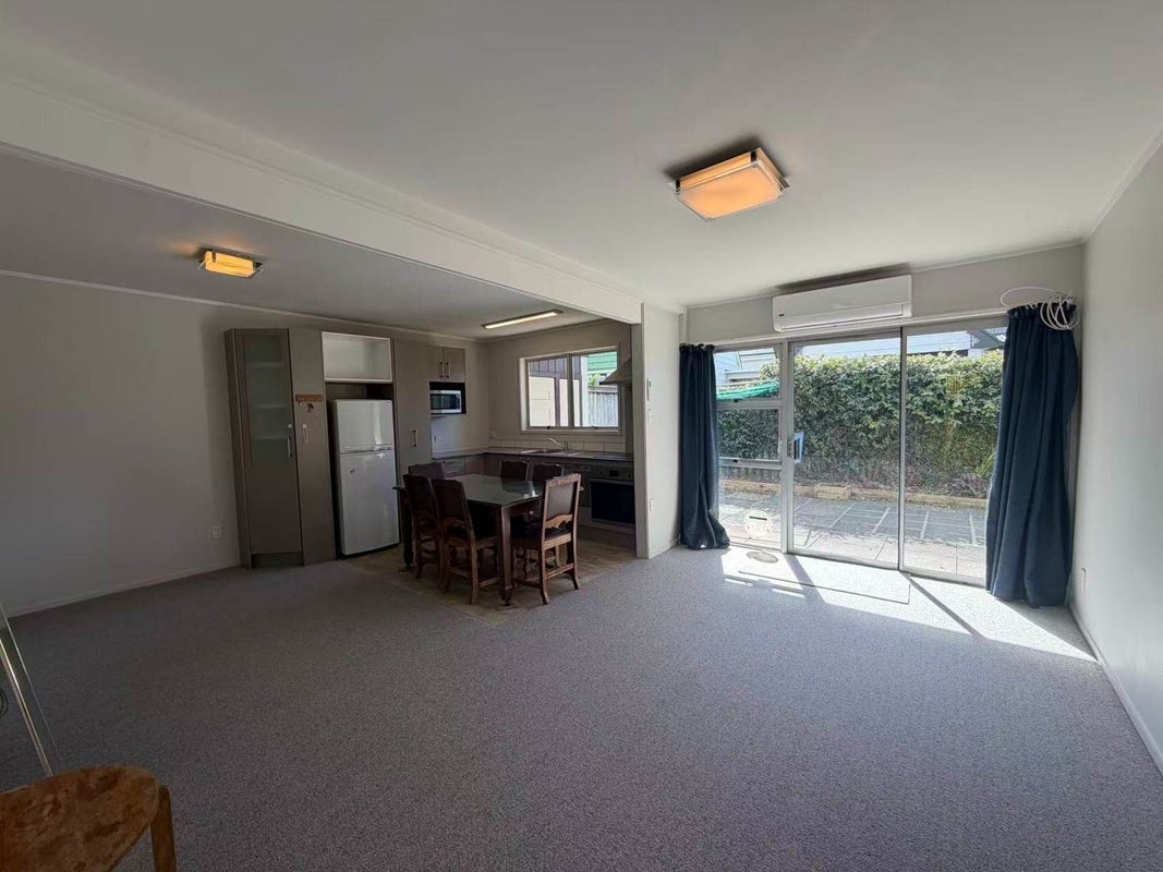 2/856 Manukau Road, Epsom, Auckland City, Auckland - Carousel 1