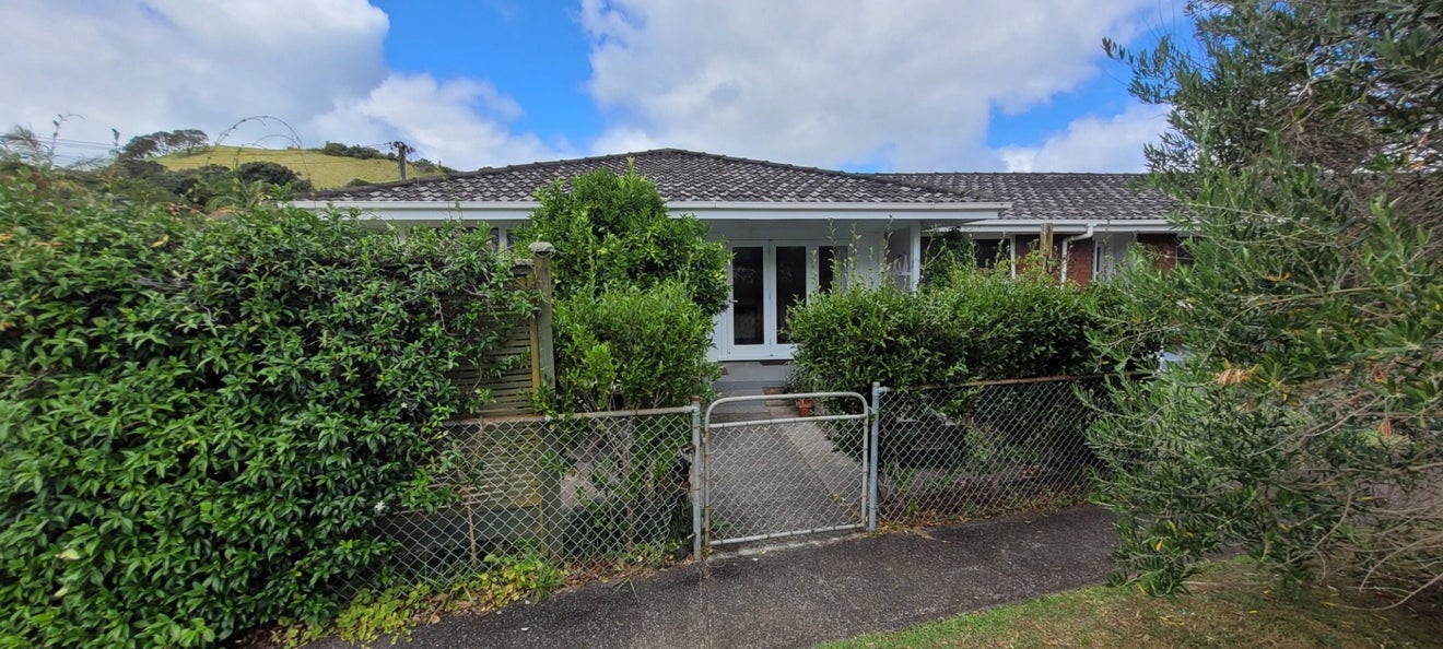 1/179 Victoria Road, Devonport, Auckland - Carousel 1