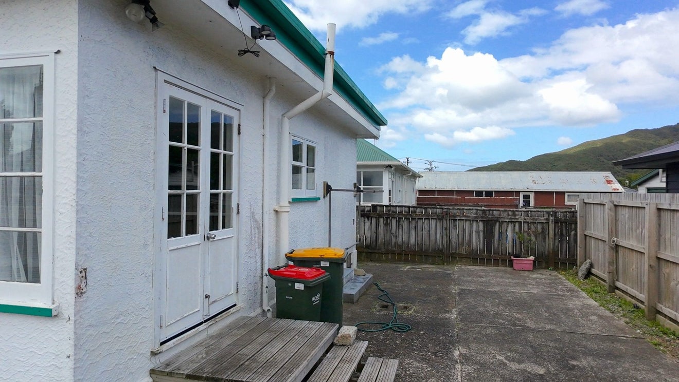 14 Peel Place, Wainuiomata, Lower Hutt - Carousel 13