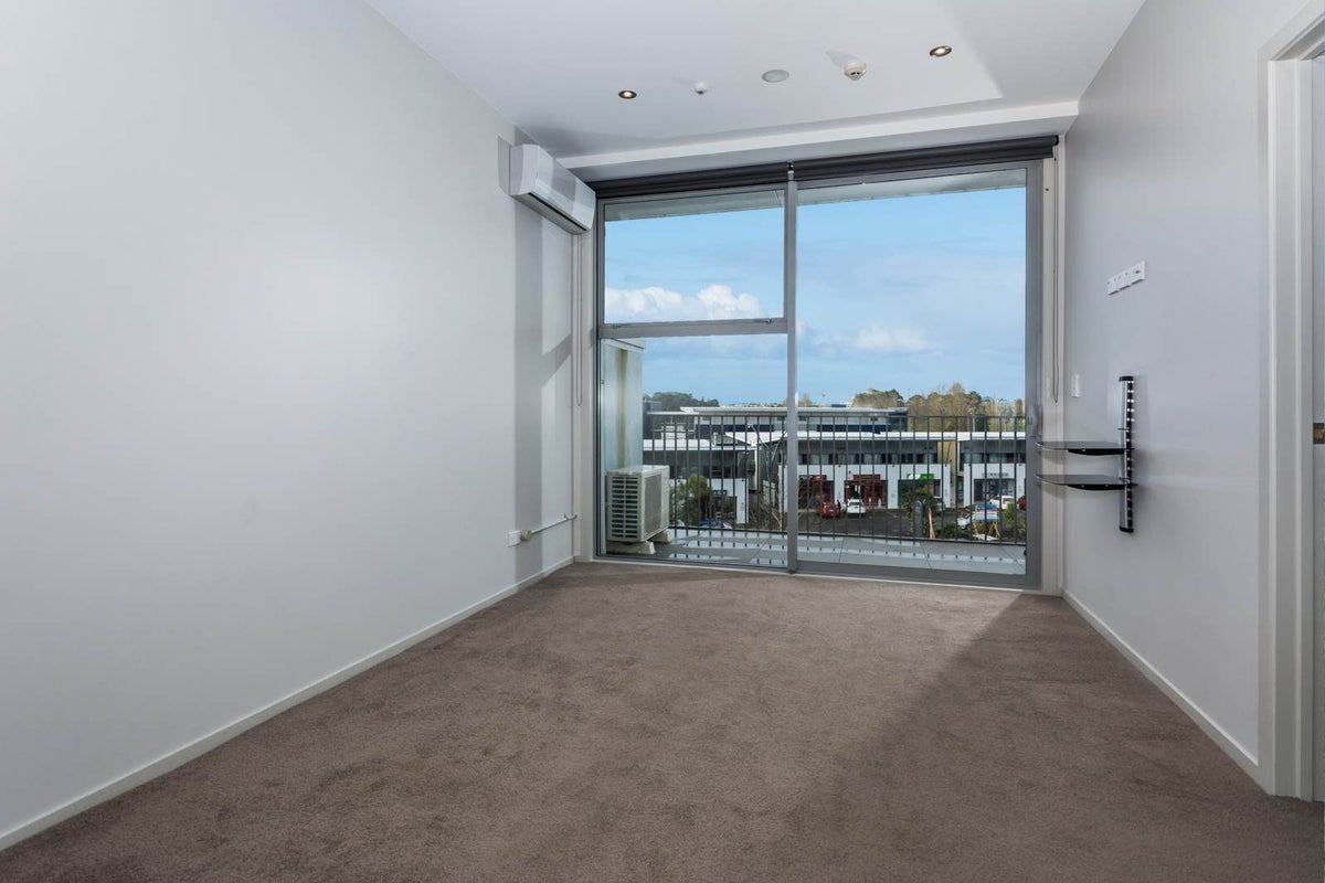 404/40 Library Lane, Albany, Auckland - Carousel 1