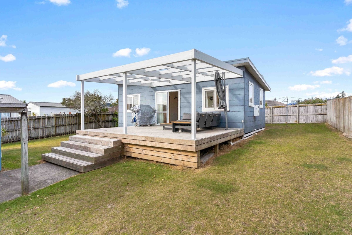 124 Hampton Road, Whangamata - Carousel 1