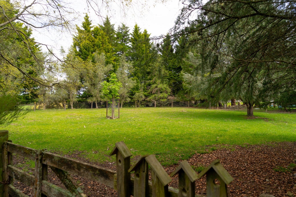 54 Tararua Drive, Upper Plain, Masterton - Carousel 2