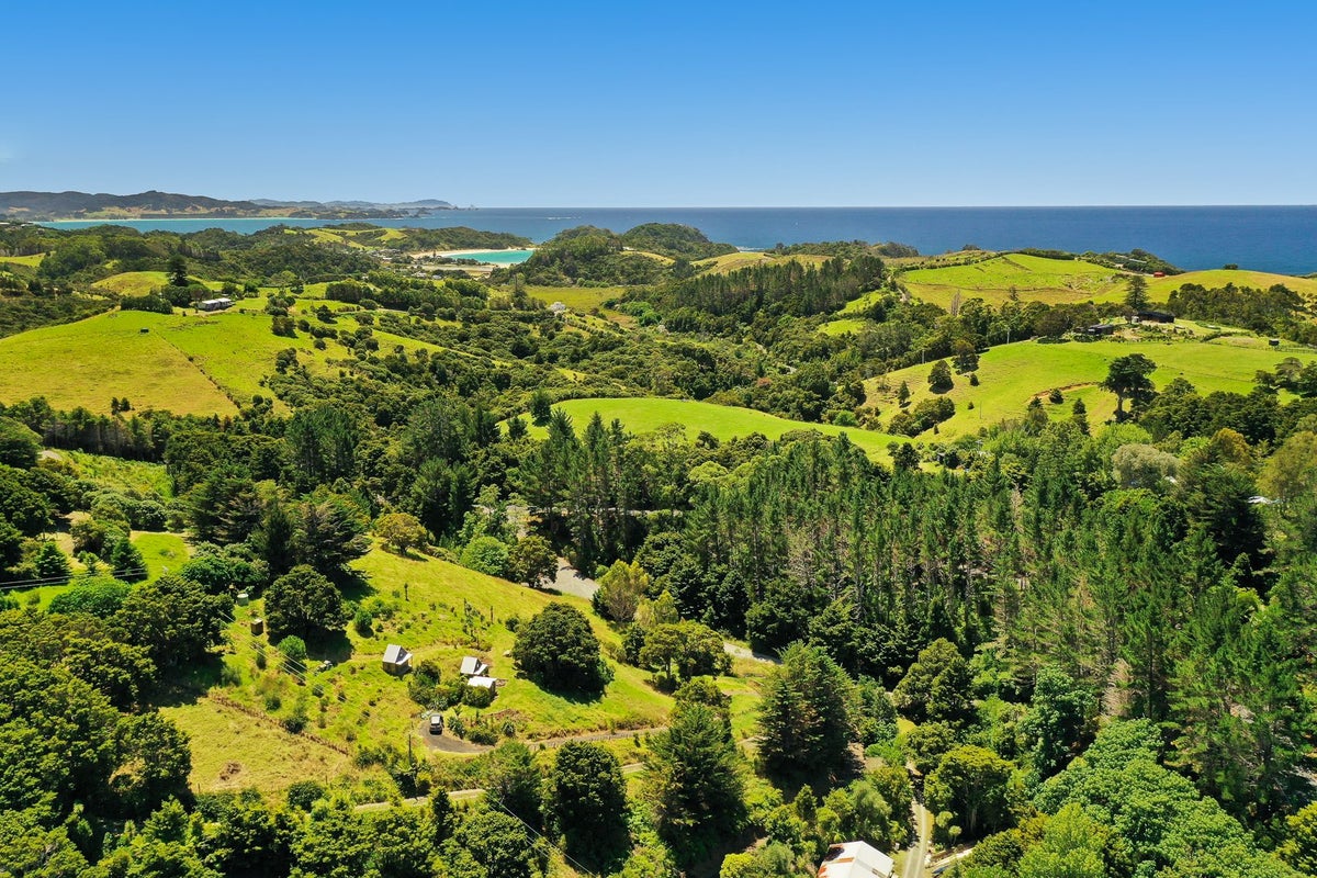 2 Walu Lane, Matapouri, Whangarei - Carousel 2