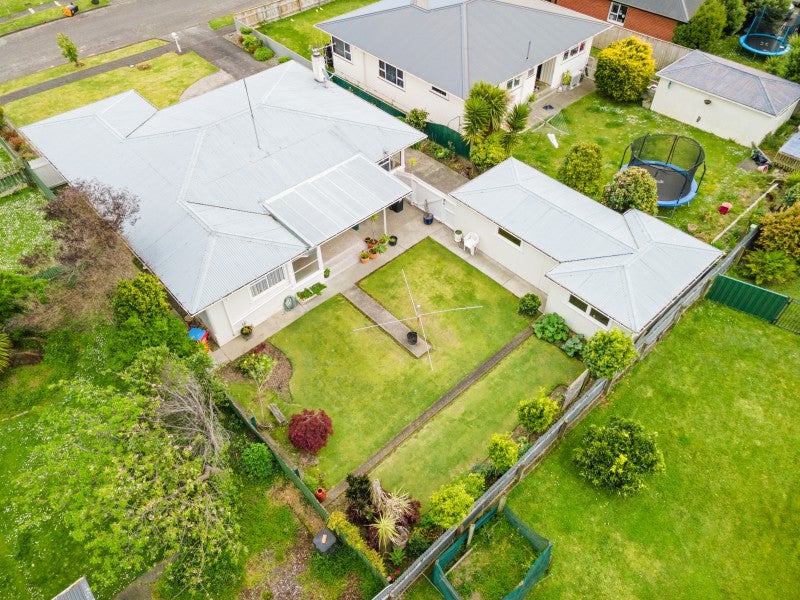 4 Austin Place, Awapuni, Palmerston North - Carousel 24