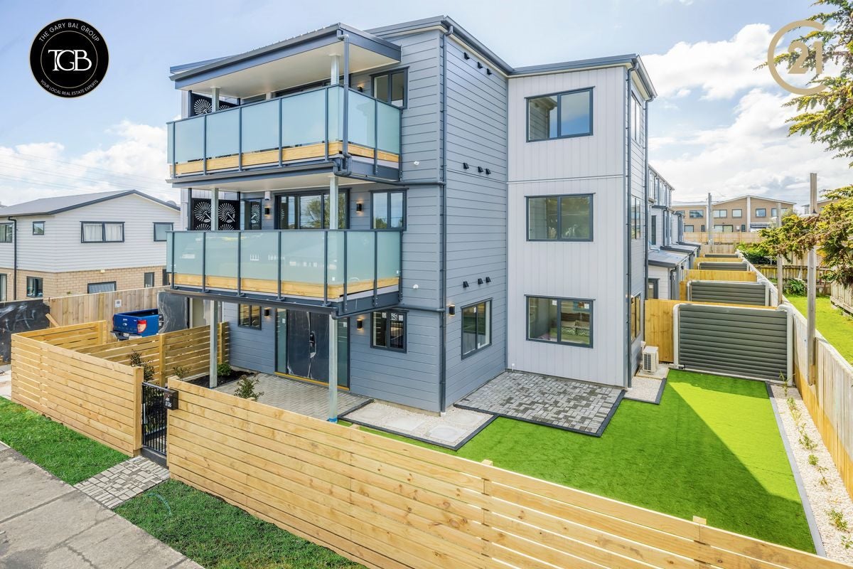 2/36 Takanini Road, Takanini, Auckland - Carousel 2