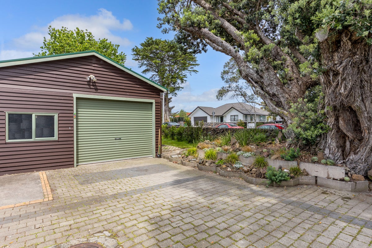 2/47 Church Road, Mangere Bridge, Auckland - Carousel 2