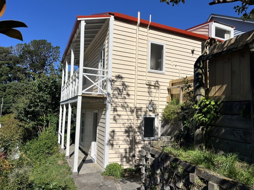20 Ascot Street, Thorndon, Wellington - Carousel 17