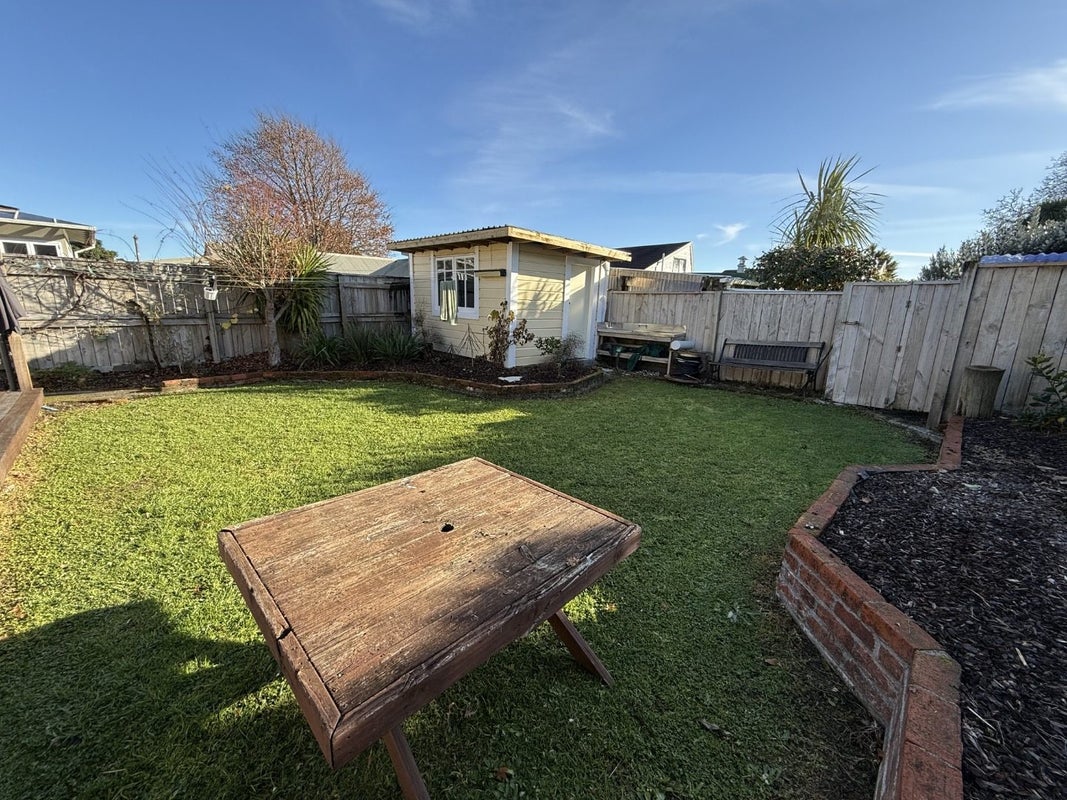 65 Grove Street, The Wood, Nelson - Carousel 11