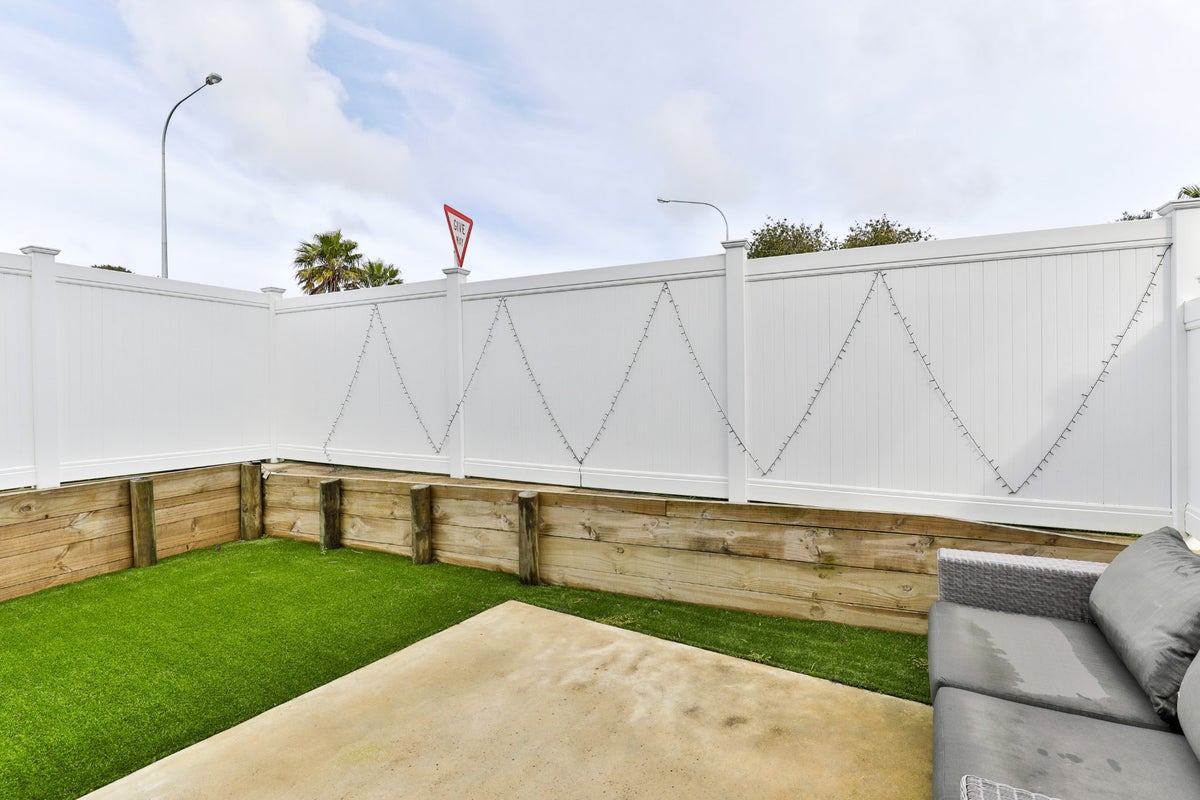 1A Roseberry Avenue, Birkenhead, Auckland - Carousel 2
