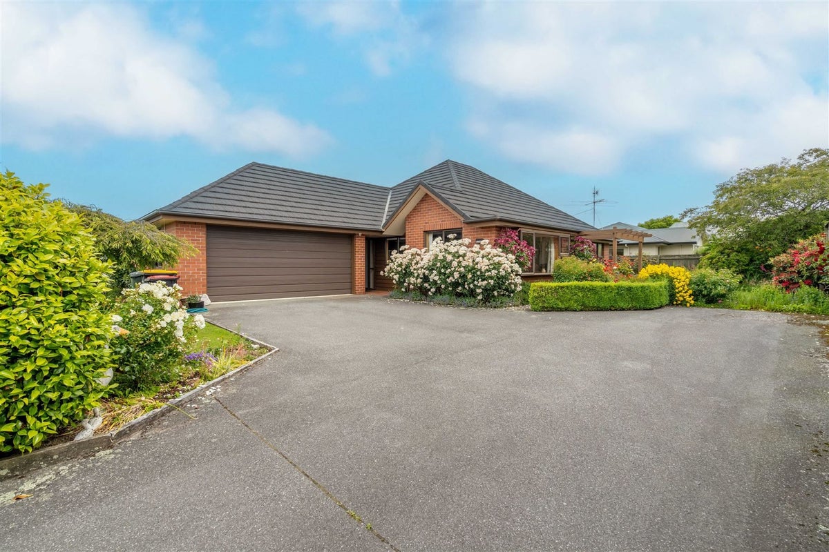 76 Windsor Street, Windsor, Invercargill - Carousel 1