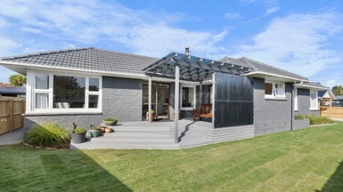 30 Warren Crescent, Hillmorton, Christchurch - Carousel 1