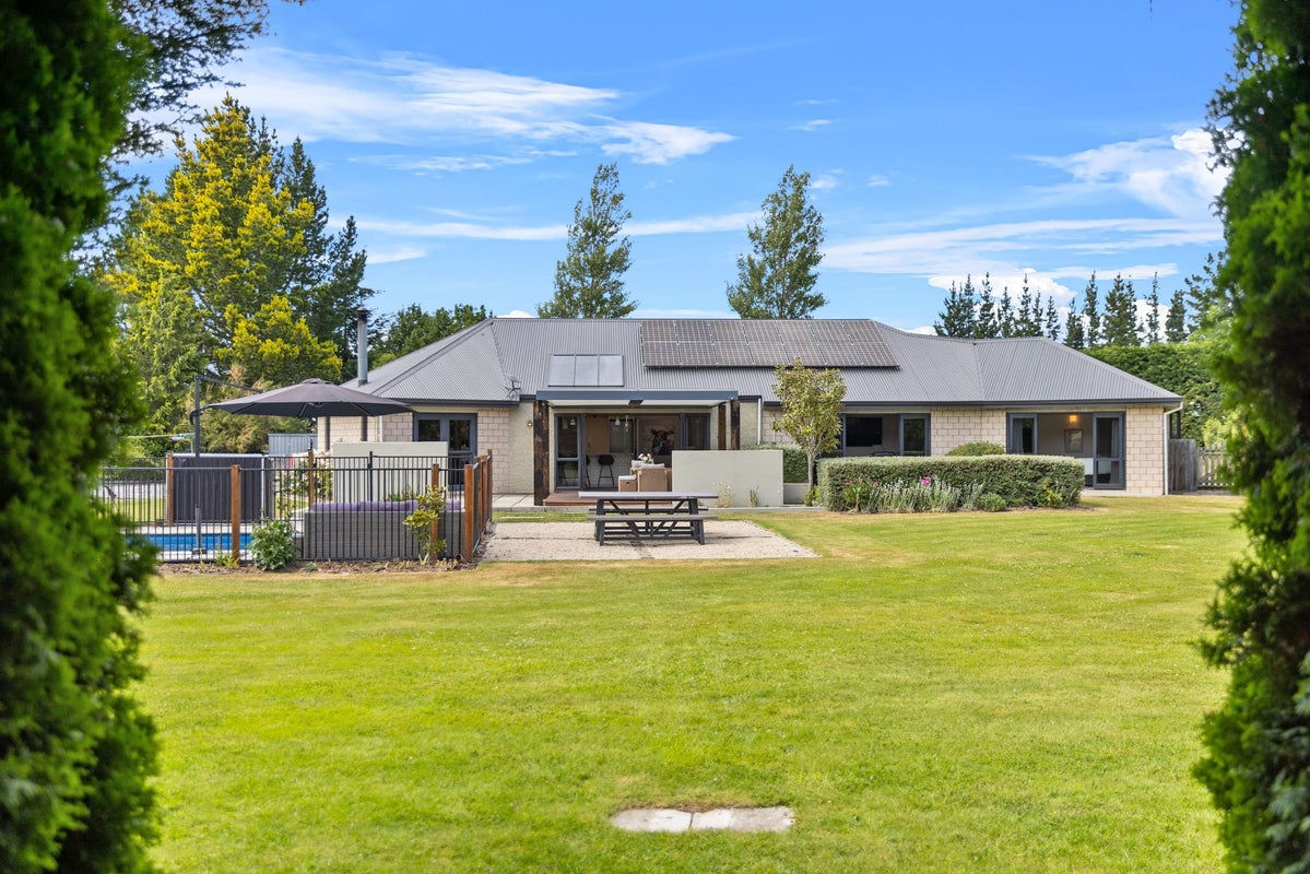 16 Wetherfield Lane, Swannanoa, Kaiapoi - Carousel 1