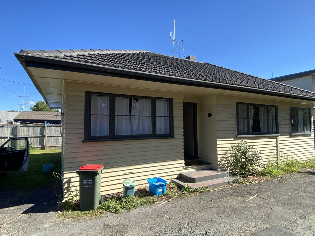 2/113 Nixon Street, Hamilton East, Hamilton - Carousel 9