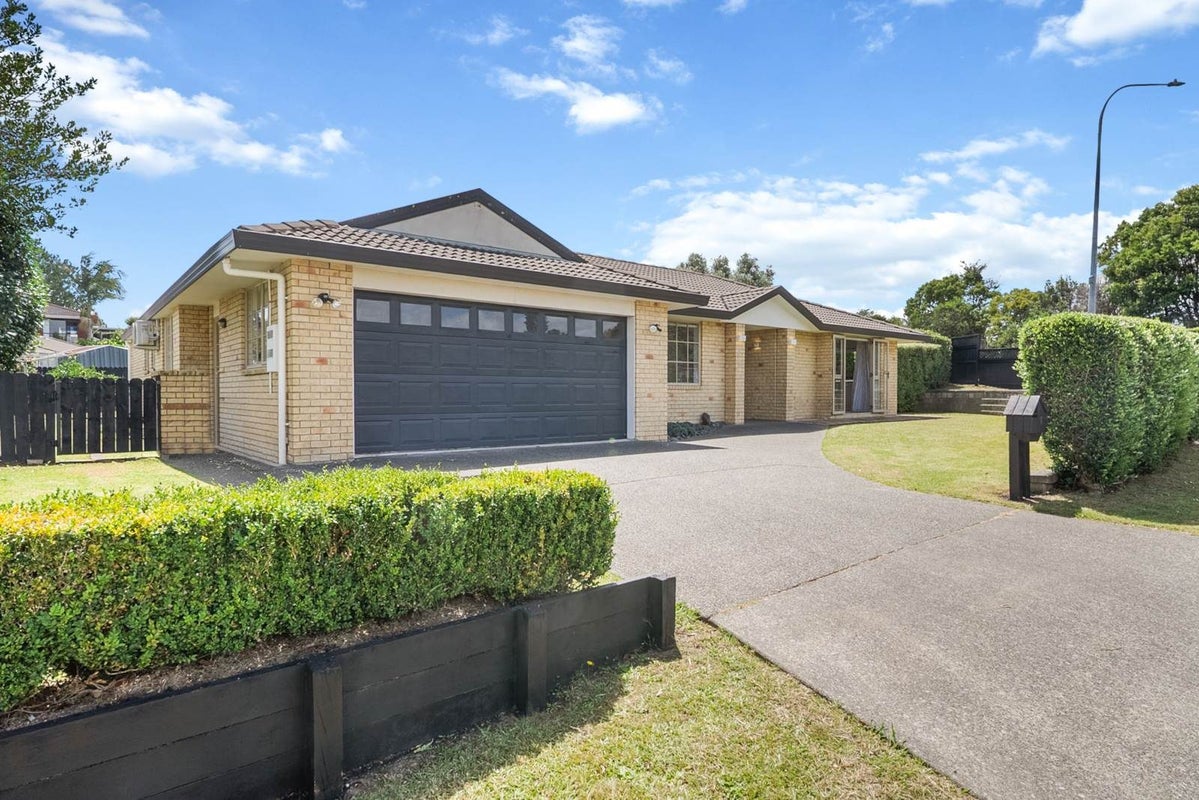 1 Parkhaven Drive, Rosehill, Papakura - Carousel 27