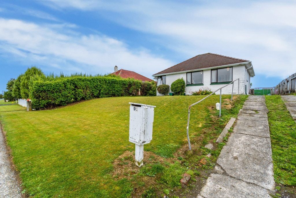 93 Lithgow Street, Glengarry, Invercargill - Carousel 1