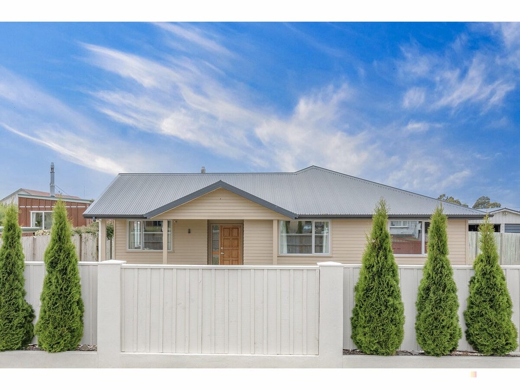 15 Rhodes Street, Parkside, Timaru - Carousel 1